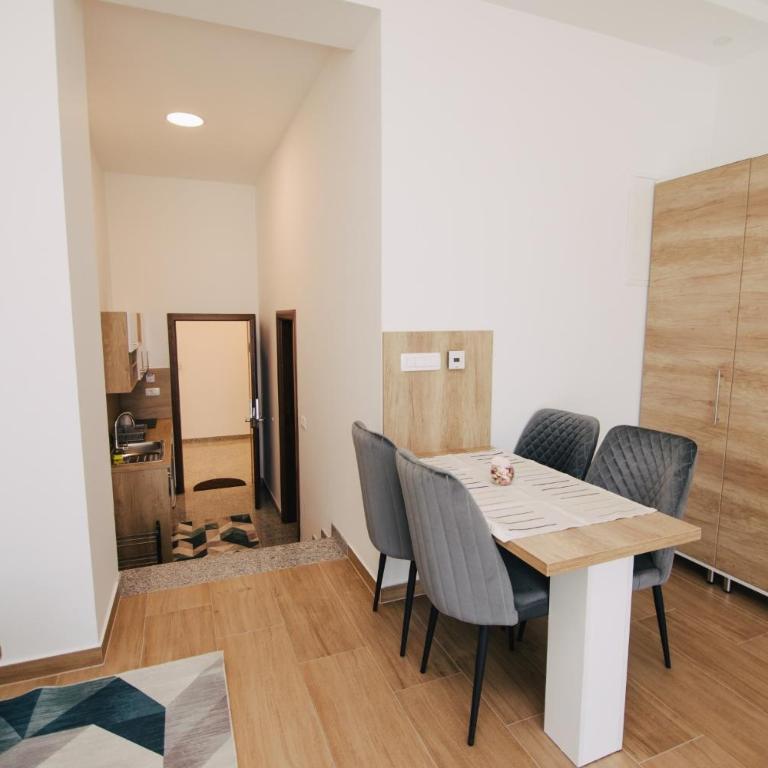 KS Apartments - Studio Apartman sa Pogledom na Grad - 9