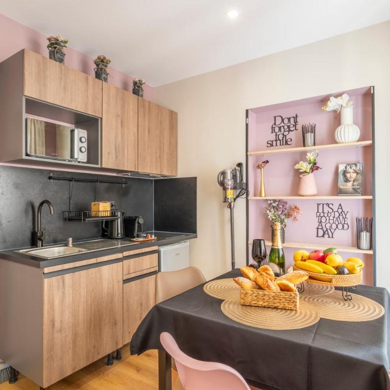 ADIRA Marseille Montgrand 2 étoiles - Apartamento de 1 dormitorio - 2