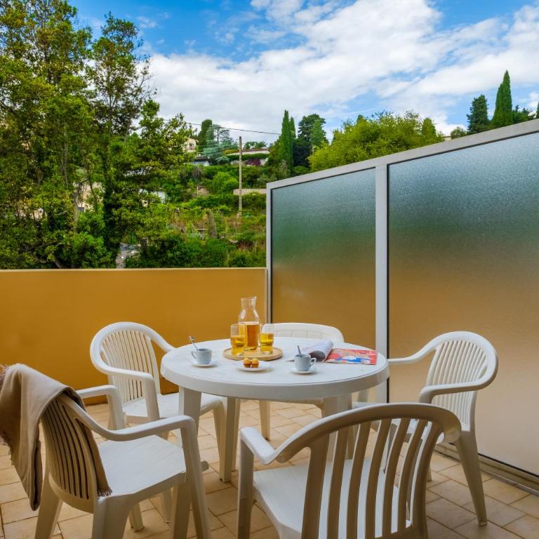 Résidence Villa Livia - Studio avec Coin Couchage dans Alcôve et Climatisation (4 Personnes) - 6
