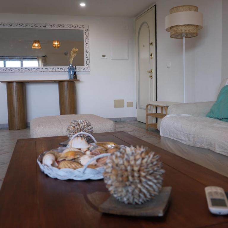 Stunning Bay-View Apartment - Pool, Terrace & 30s to Porto Rotondo Center & 10 Minutes To The Beach - Appartamento con 3 Camere da Letto - 35