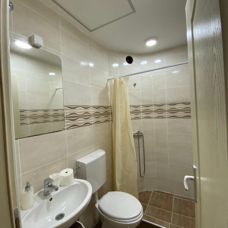 Vila Alex - Dvokrevetna Soba sa Zasebnim Krevetima - 2