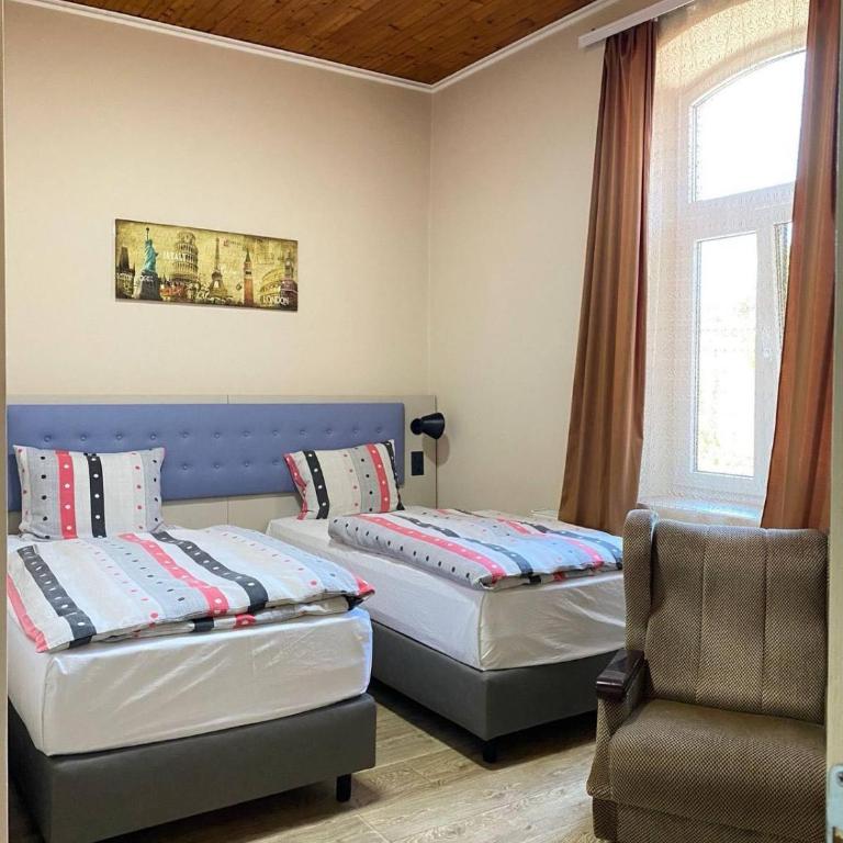 Vila Alex - Dvokrevetna Soba sa Zasebnim Krevetima - 3