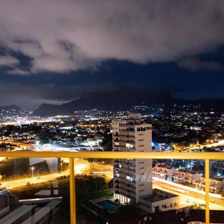Flamenco Ambar Luxury Apartment 15 Planta - Apartamento de 2 dormitorios - 35