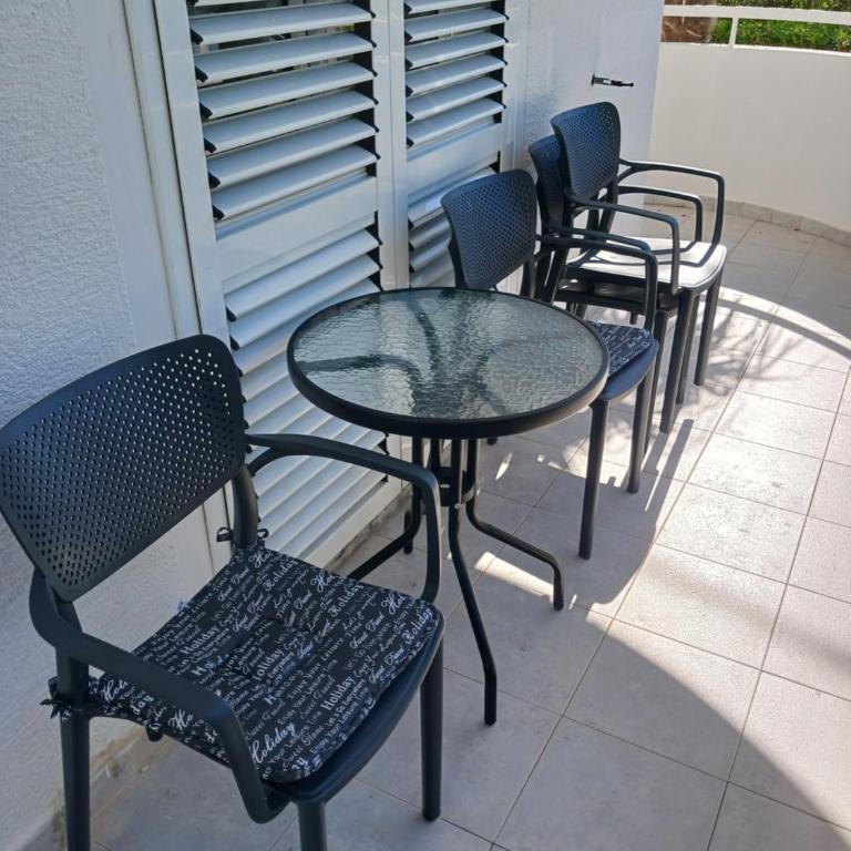 Apartments Tiha noć Kotor - One-Bedroom Apartment - Sea Side - 9