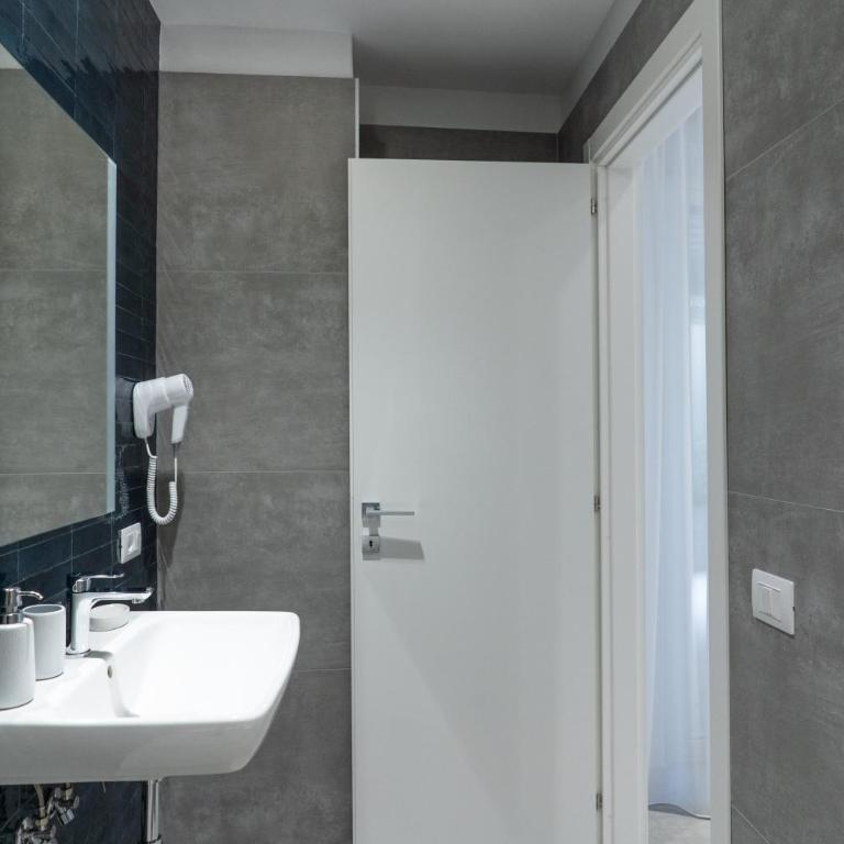 CATANIA E DINTORNI LIVING ROOMS - Double Room with Terrace - 15
