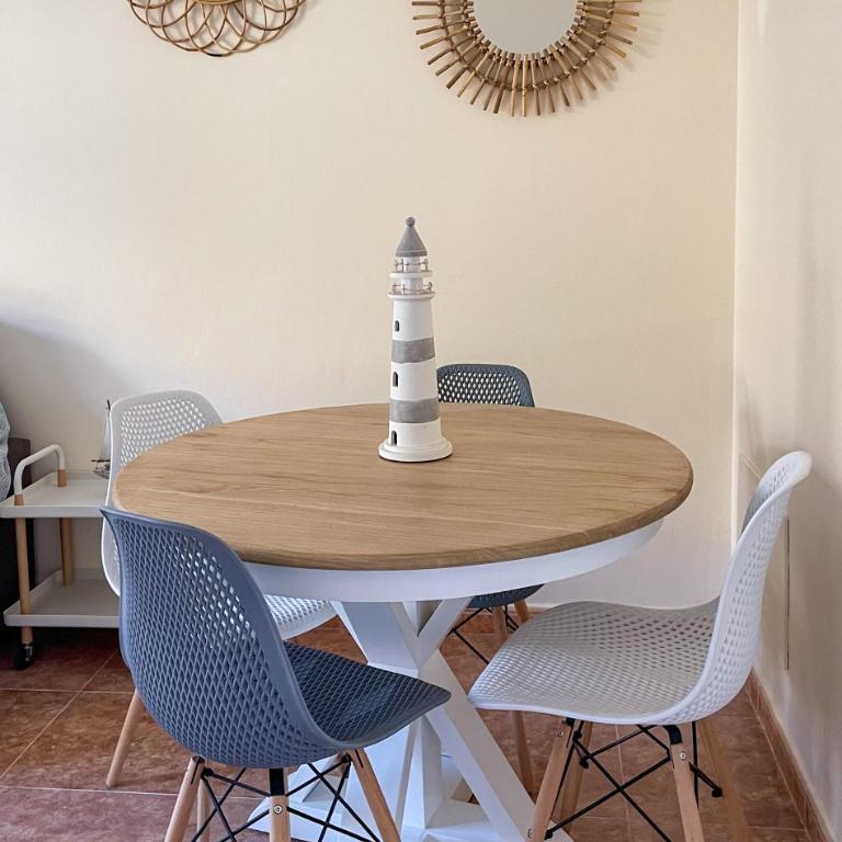 Lighthouse Home - Two-Bedroom Apartment - 6
