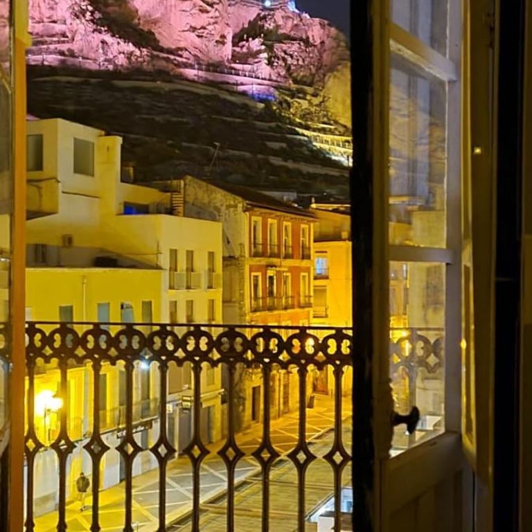 Plaza San Nicolas GAM - Five-Bedroom Deluxe Apartment - 9