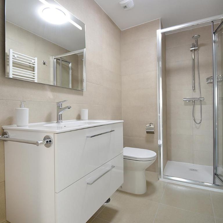 Apartamento frente a la playa en Vilagarcía de Arousa - Two-Bedroom Apartment - 15