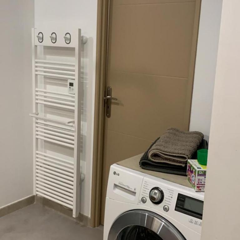 Appartement rue de Provence - Appartement - Rez-de-Chaussée - 1
