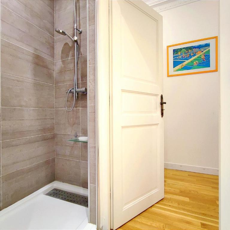 Paris 15 Urban Apartment with Local Life and Easy Metro Access - Appartement 1 Chambre - 14