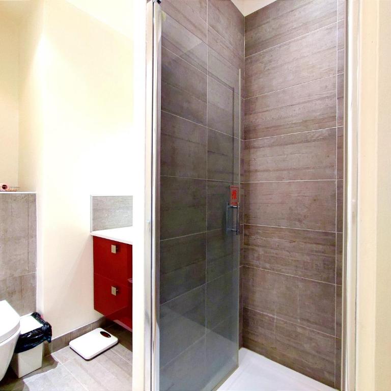 Paris 15 Urban Apartment with Local Life and Easy Metro Access - Appartement 1 Chambre - 15