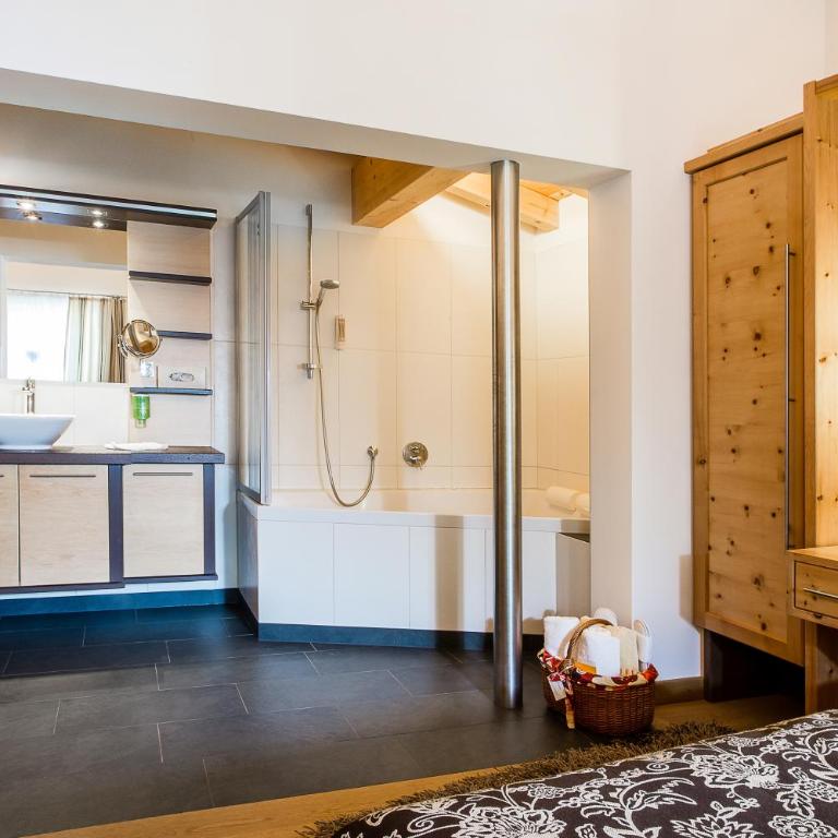 Hotel Das Kohlmais - direkt an der Kohlmaisbahn JOKERCARD inklusive - Turm Suite - 2