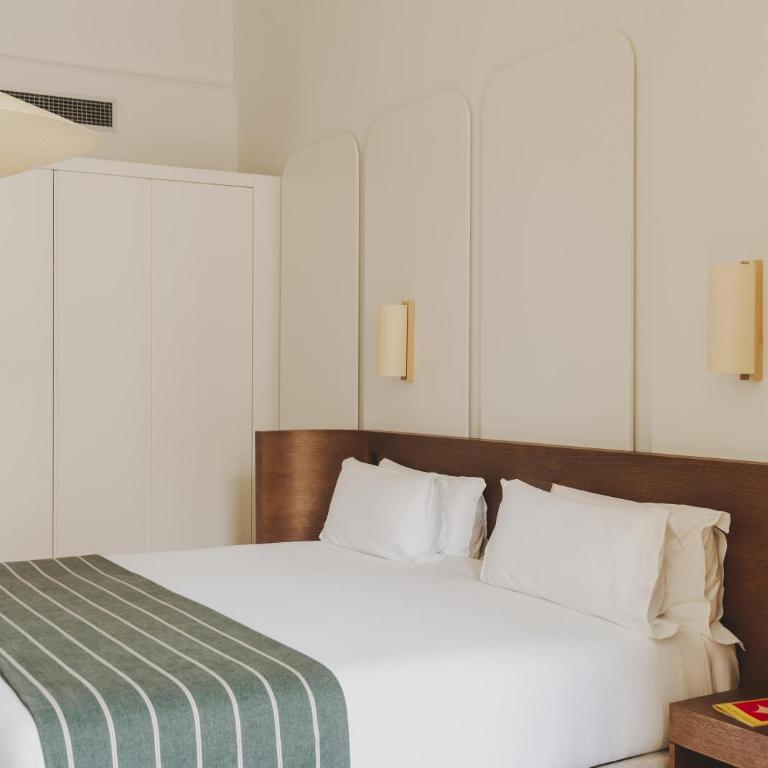 Hotel Regina Barcelona - King Suite - 4