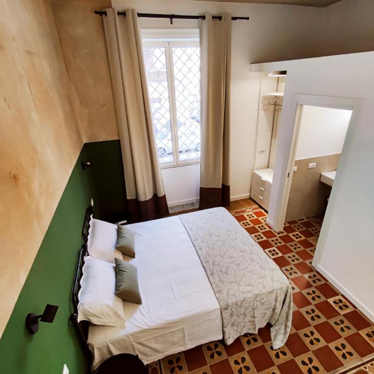 Donna Oliva Guest House - Double Room with Private Bathroom - 2