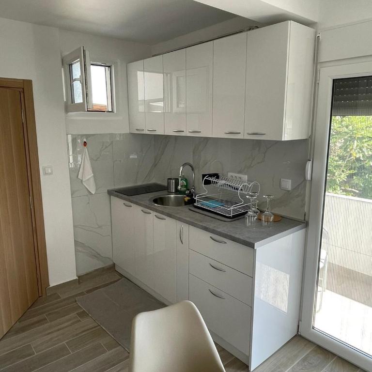 Jeja Apartments - Apartman sa 1 Spavaćom Sobom - 4