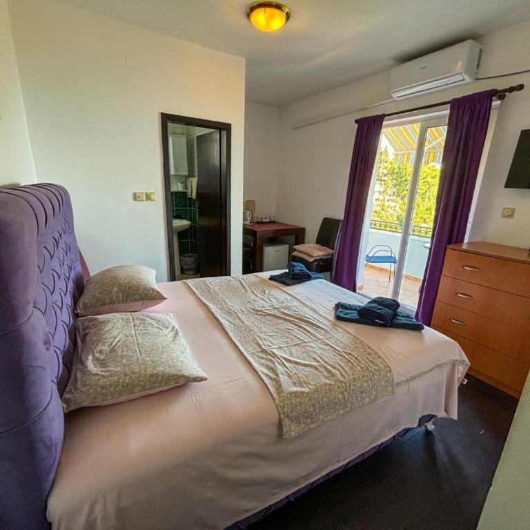 Villa Dulsinea - Double Room with Balcony and Sea View - 8