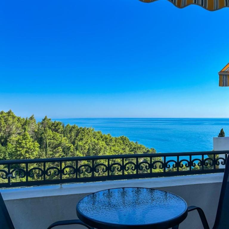 Villa Dulsinea - Double Room with Balcony and Sea View - 5