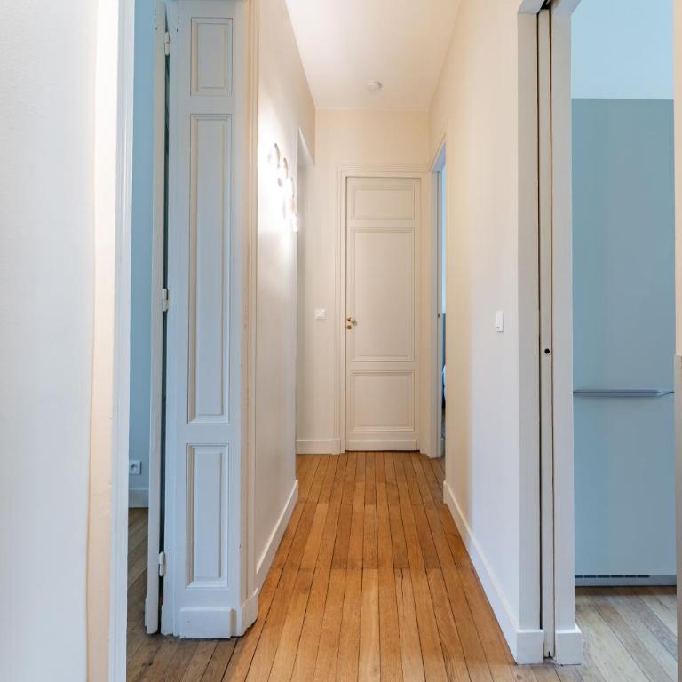 Magnifiques et lumineux Appartement de charme aux Quinconces ideal pour 4 ou 6 personnes - Two-Bedroom Apartment - 5