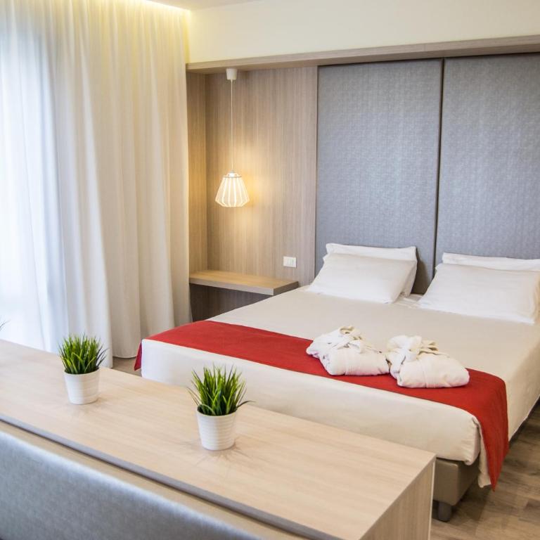 Hotel Atlantico - Junior Suite con Vista Mare Parziale - 2