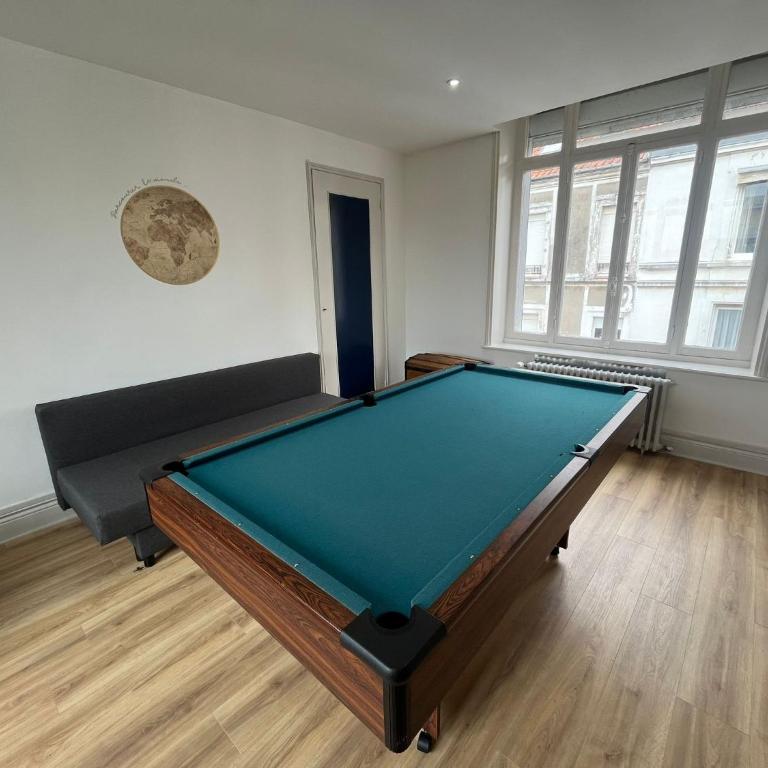 Jolie Maison - 6pers avec Billard, Cour, Garage et Borne de Recharge - Maison 3 Chambres - 3