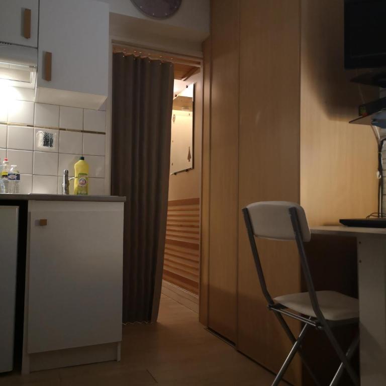 Studette meublée, Ranelagh Paris 16e - Appartement - 5