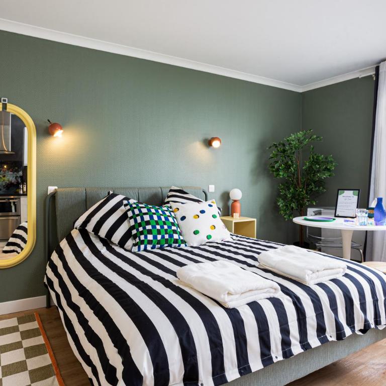 Lila Home - Tour Eiffel à 10mn - Balcon et Parking offert - Appartement 1 Chambre - 1