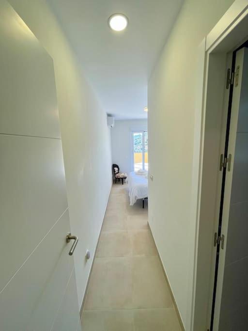 4New, 2 bed 2 bath Apartment Built 2024 with Community Pool and local beach - Apartamento de 2 dormitorios con vistas a la piscina - 22