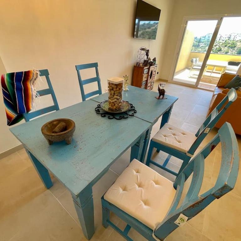 4New, 2 bed 2 bath Apartment Built 2024 with Community Pool and local beach - Apartamento de 2 dormitorios con vistas a la piscina - 19