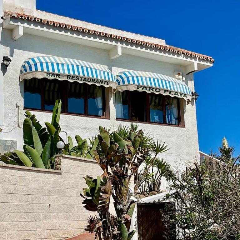4New, 2 bed 2 bath Apartment Built 2024 with Community Pool and local beach - Apartamento de 2 dormitorios con vistas a la piscina - 51