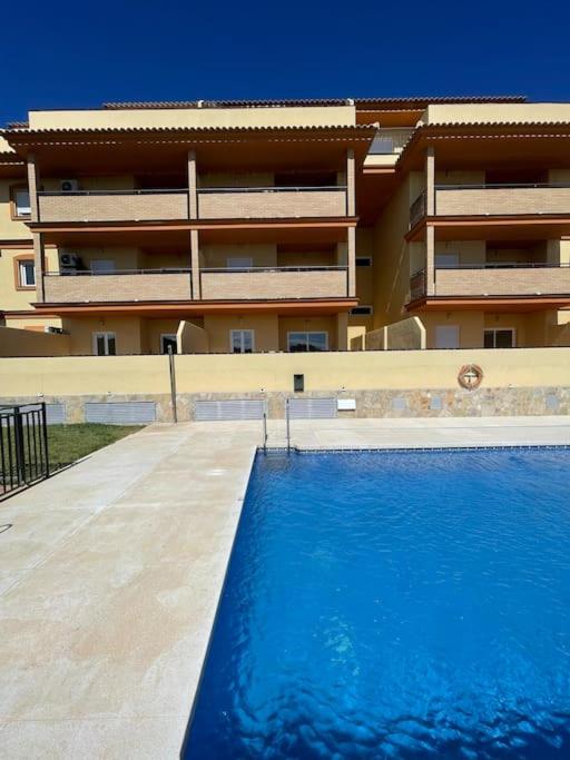 4New, 2 bed 2 bath Apartment Built 2024 with Community Pool and local beach - Apartamento de 2 dormitorios con vistas a la piscina - 43