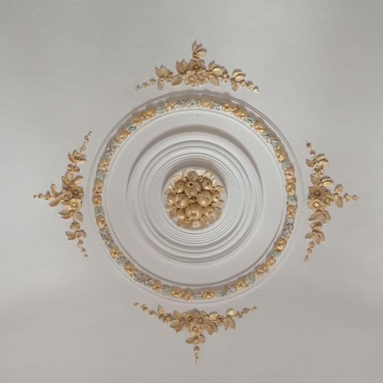 Art in Center - Double Room with Balcony - 8