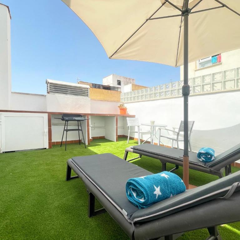 MalagadeVacaciones - Atico victoria - Estudio con terraza - 1