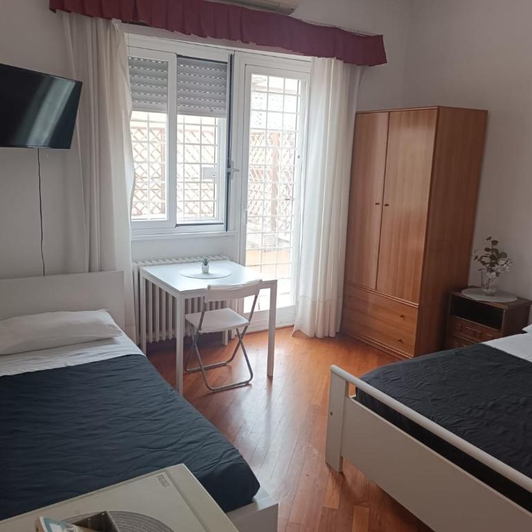 Abba Accomodation - Camera Tripla con Bagno Privato - 3