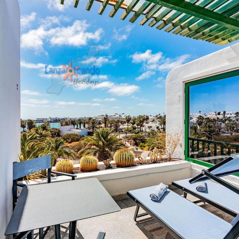 House of the Horizon Playa Las Cucharas VV penthouse with sea & pool view AIRCON - Apartamento de 2 dormitorios con balcón y vistas al mar - 11