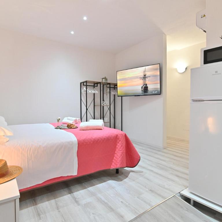 IzzHome The Breeze - One-Bedroom House - 8