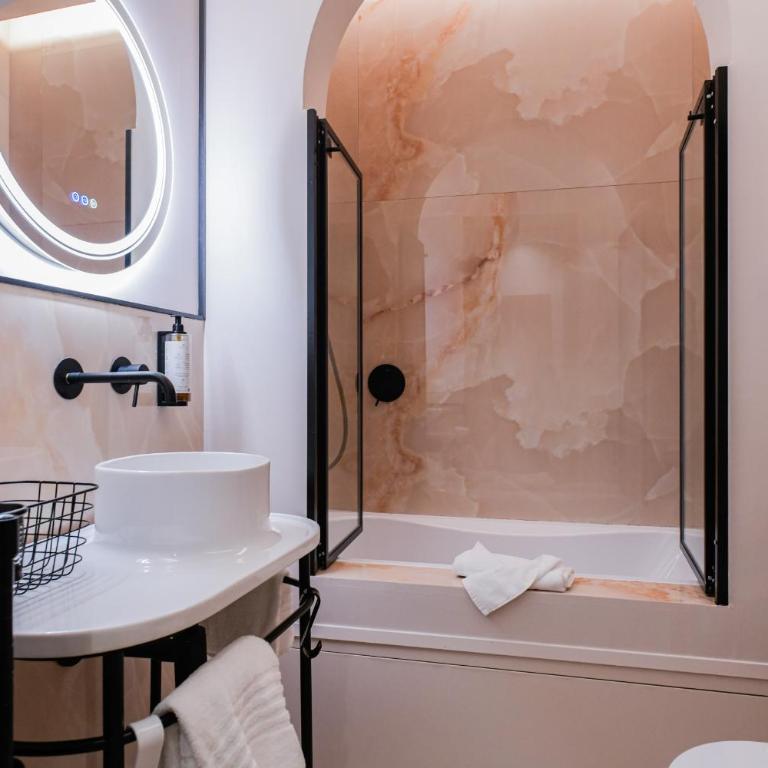 163 BOUTIQUE HOTEL - Standard Double or Twin Room - 14