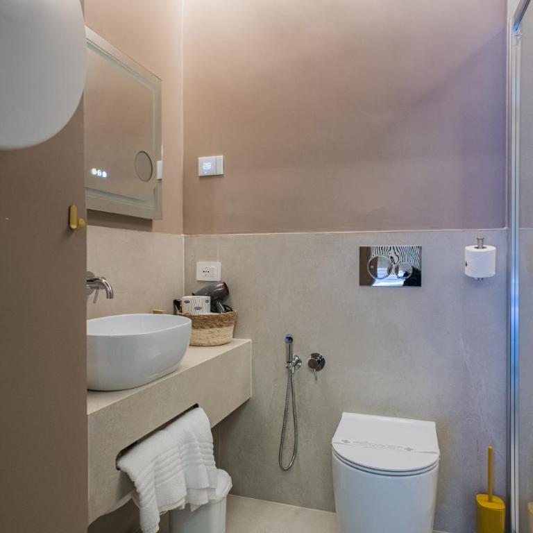 163 BOUTIQUE HOTEL - Deluxe Double Room - 13