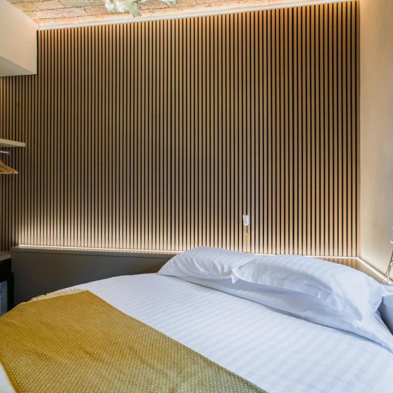 163 BOUTIQUE HOTEL - Deluxe Double Room - 11