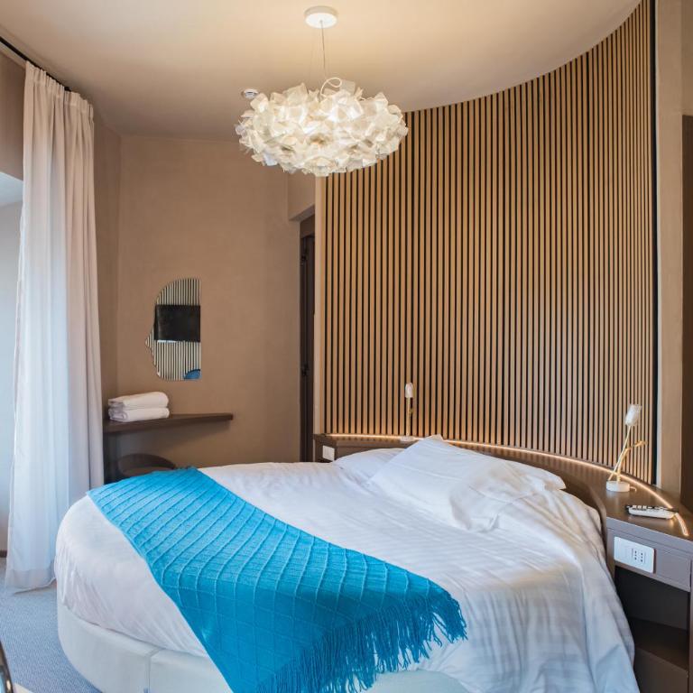 163 BOUTIQUE HOTEL - Superior Double Room - 1