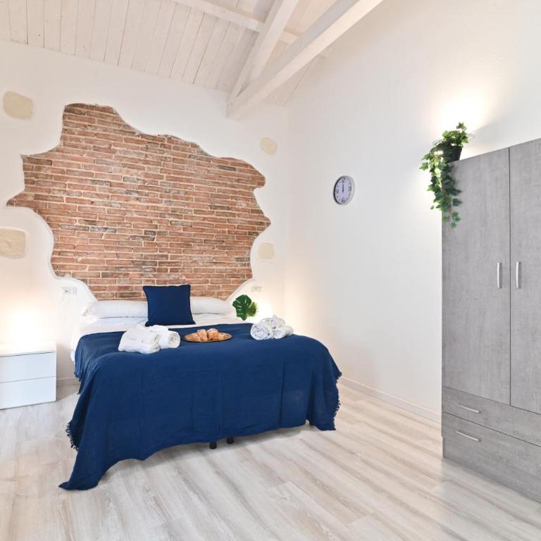 IzzHome The Breeze - One-Bedroom House - 15