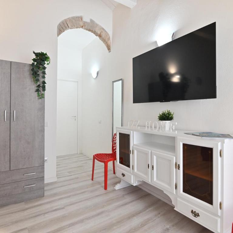 IzzHome The Breeze - One-Bedroom House - 5