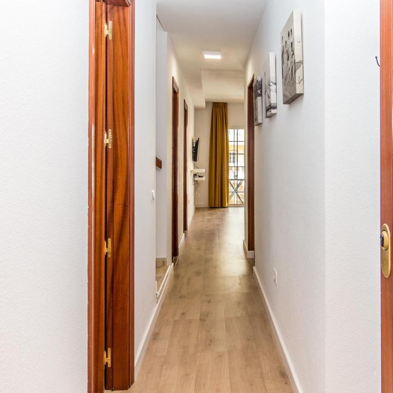 Palm Duplex Penthouse - Two-Bedroom Apartment - 11