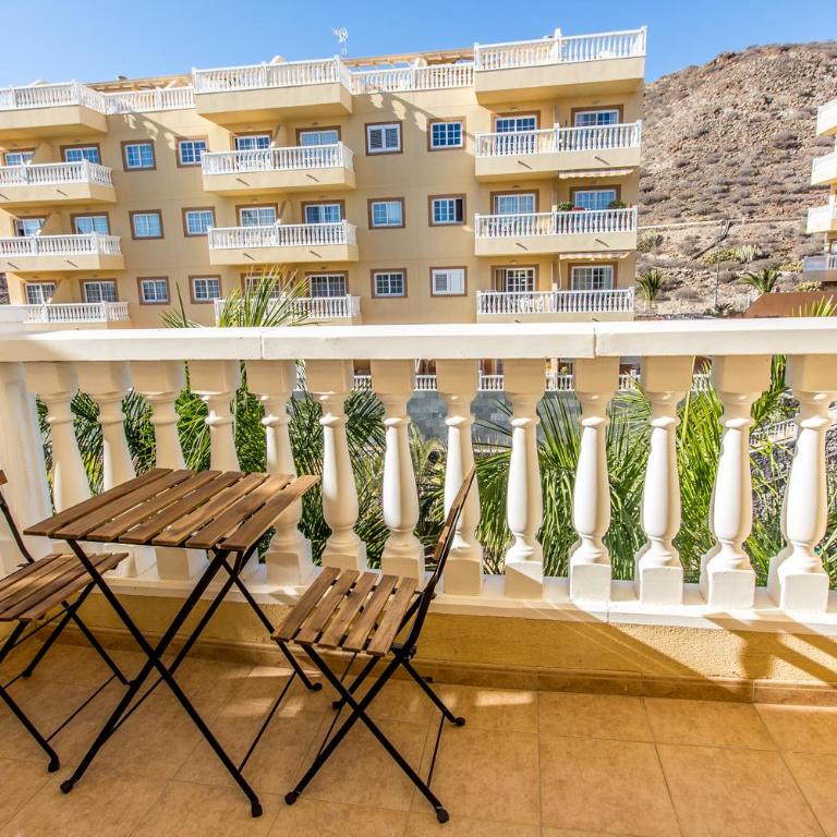 Palm Duplex Penthouse - Two-Bedroom Apartment - 21