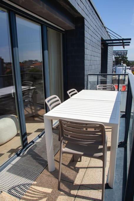 appartement vue mer avec piscine et parking - Appartement 2 Chambres - 20
