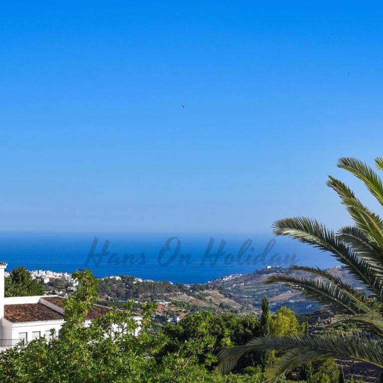 La Fuente APT 4, Frigiliana Amazing 3 bedroom 2 bthroom Family Apartment with views, Padel Court and 2 Pools HansOnHoliday Rentals - Apartamento de 3 dormitorios - 22