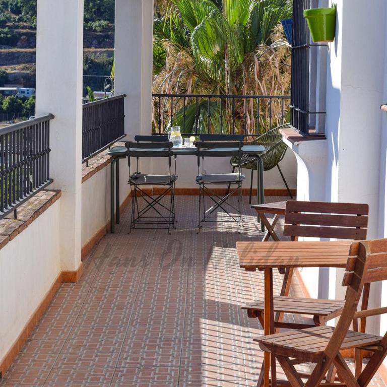 La Fuente APT 4, Frigiliana Amazing 3 bedroom 2 bthroom Family Apartment with views, Padel Court and 2 Pools HansOnHoliday Rentals - Apartamento de 3 dormitorios - 20