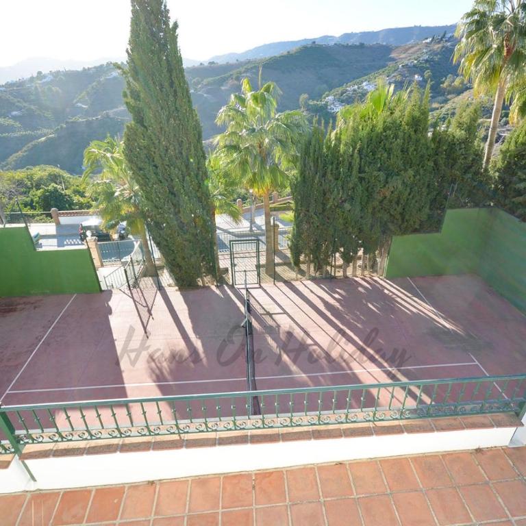 La Fuente APT 4, Frigiliana Amazing 3 bedroom 2 bthroom Family Apartment with views, Padel Court and 2 Pools HansOnHoliday Rentals - Apartamento de 3 dormitorios - 39