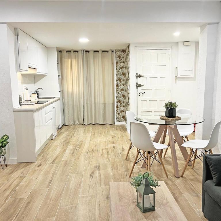 Coqueto con PISCINA, nuevo a 50m del mar, Parking Gratis OBRAS DE CONSERVACION EN FACHADA DE ENERO A 31 MAYO 2026 - Apartamento de 2 dormitorios - 9