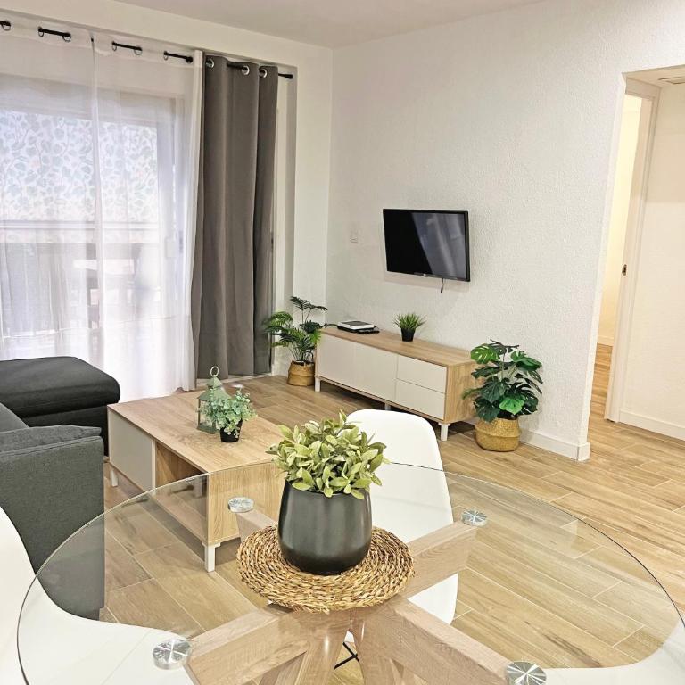 Coqueto con PISCINA, nuevo a 50m del mar, Parking Gratis OBRAS DE CONSERVACION EN FACHADA DE ENERO A 31 MAYO 2026 - Apartamento de 2 dormitorios - 13