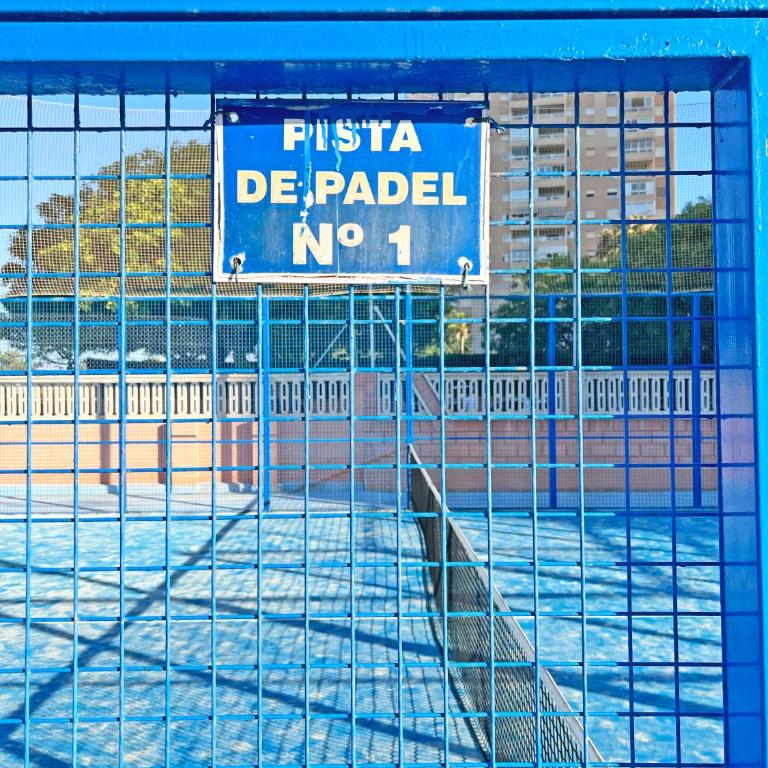 Coqueto con PISCINA, nuevo a 50m del mar, Parking Gratis OBRAS DE CONSERVACION EN FACHADA DE ENERO A 31 MAYO 2026 - Apartamento de 2 dormitorios - 52